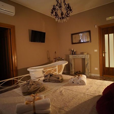 Bari Antica Boutique B&B ภายนอก รูปภาพ