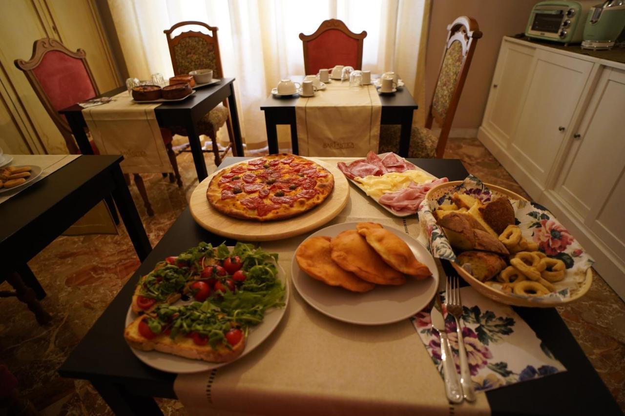 Bari Antica Boutique B&B ภายนอก รูปภาพ