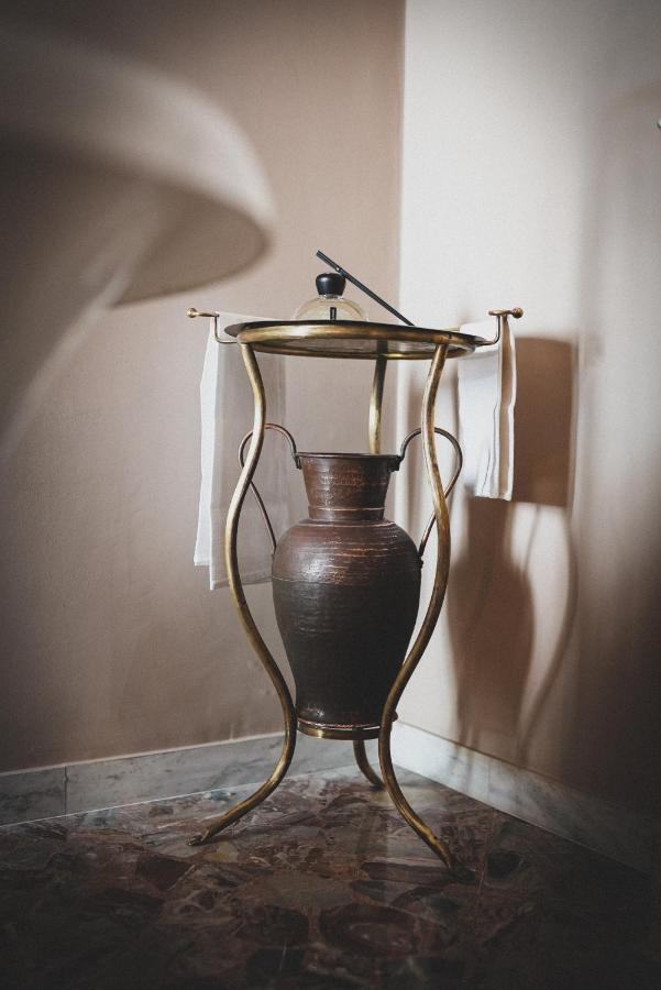 Bari Antica Boutique B&B ภายนอก รูปภาพ