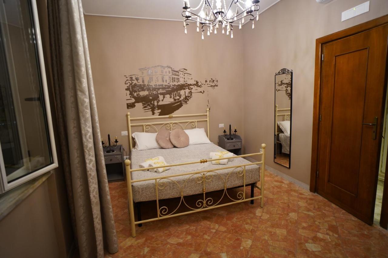 Bari Antica Boutique B&B ภายนอก รูปภาพ