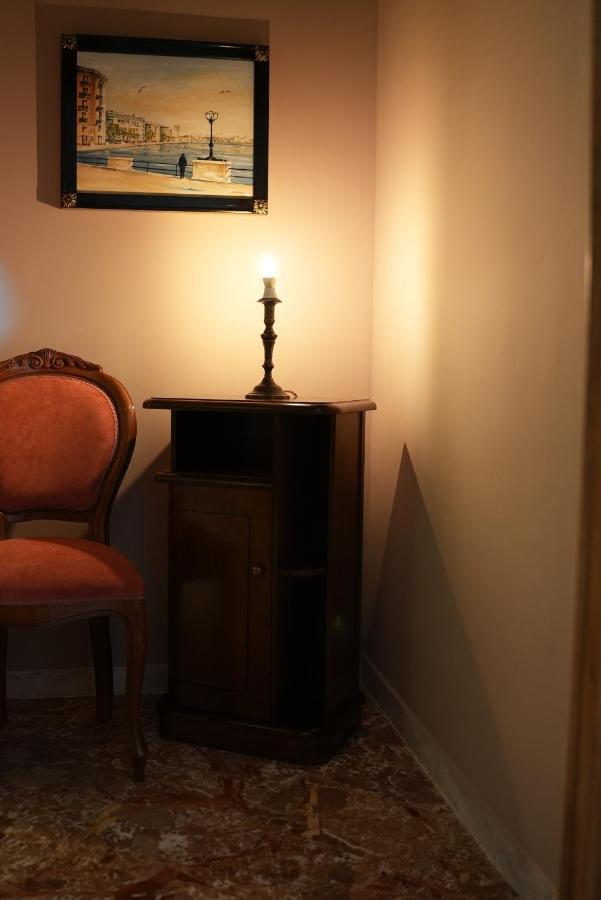 Bari Antica Boutique B&B ภายนอก รูปภาพ